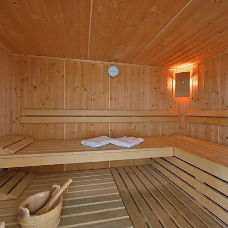 Ferienwohnung-10-in-sellin-auf-ruegen-villa-celia-6-pers-wlan-und-sauna-200-m-vom-strand-entfernt *