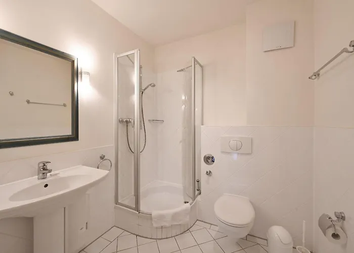 Ferienwohnung-10-in-sellin-auf-ruegen-villa-celia-6-pers-wlan-und-sauna-200-m-vom-strand-entfernt Appartement